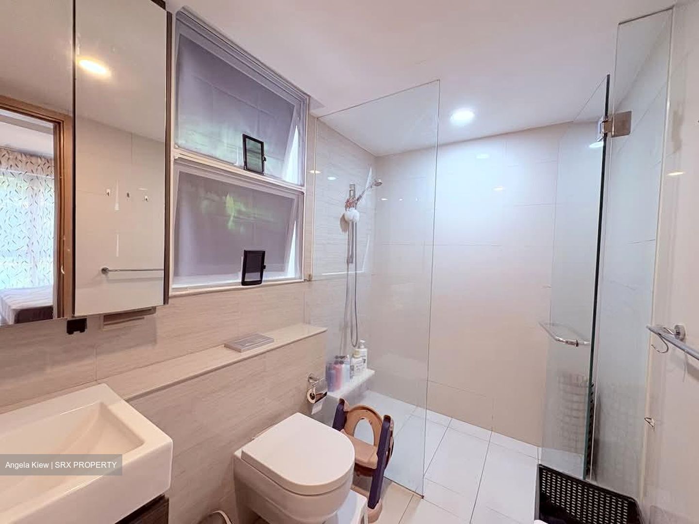 Prive (D19), Condominium #561633641